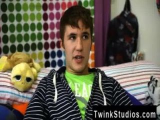 Twink Video kain Lanning ist ein geschmolzener kleiner Junge aus Iowa. er
