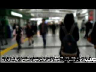 Japanische Schulmädchen Boards trainieren für echte Chikan Erfahrung