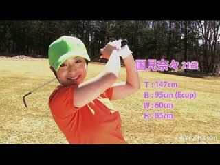 asiatische teen Mädchen spielt Golf nackt