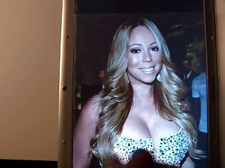 cum auf Mariah Carey