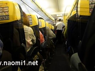 voyage en avion avec naomi1