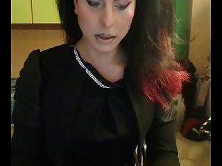 sexy tgirl neckt ihren Schwanz und Arsch auf Webcam