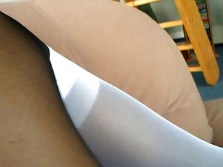 in nylons geil wichsen mein erstes Video cum in Strumpfhose