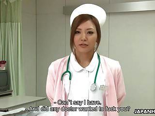 atemberaubende japanische krankenschwester wird creampied, nachdem sie ungefähr p