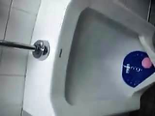 selfie urinal pee.mp4