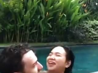 indonesisch fick im pool während live