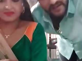 indisches Mädchen, das selfies mit boyfriend.mp4 tut